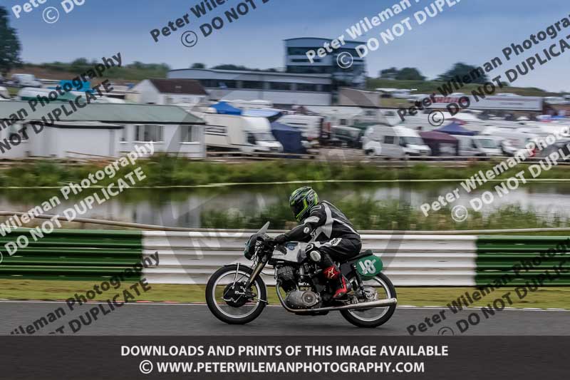 Vintage motorcycle club;eventdigitalimages;mallory park;mallory park trackday photographs;no limits trackdays;peter wileman photography;trackday digital images;trackday photos;vmcc festival 1000 bikes photographs